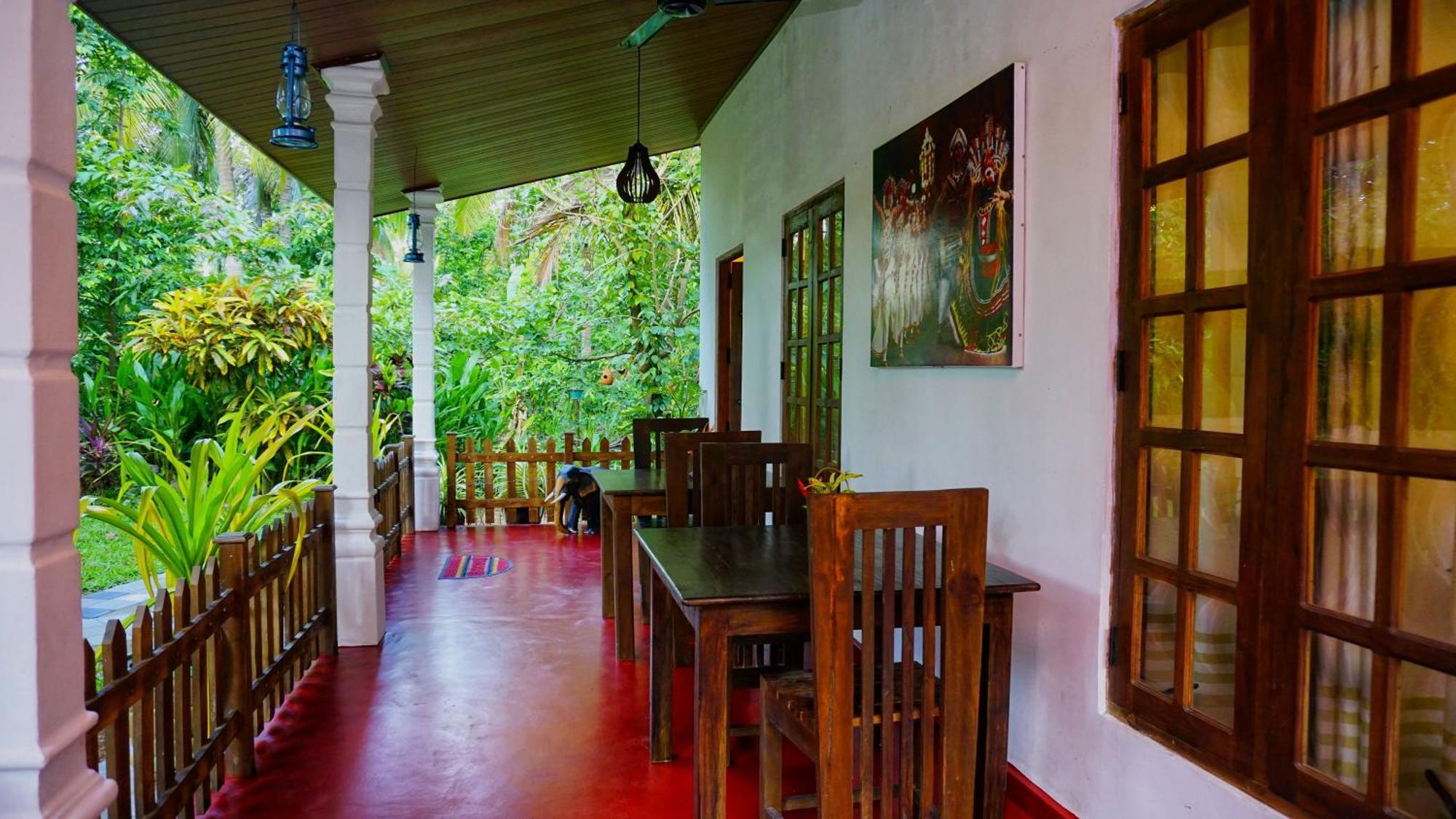 Lake Island Home Stay Dambulla Buitenkant foto